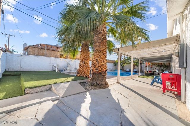 2419 Vegas Valley Drive, Las Vegas, NV 89121