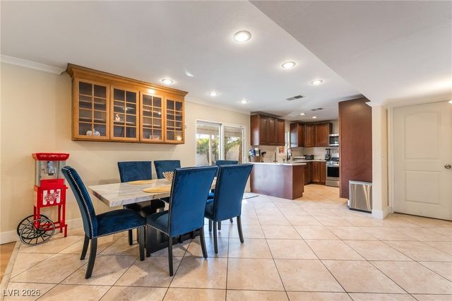 2419 Vegas Valley Drive, Las Vegas, NV 89121