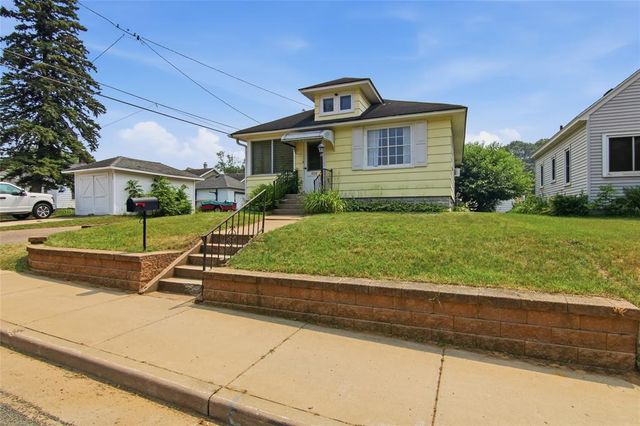 1113 Belmont Avenue, Eau Claire, WI 54701