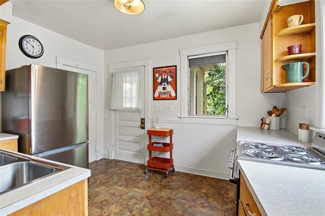 1113 Belmont Avenue, Eau Claire, WI 54701