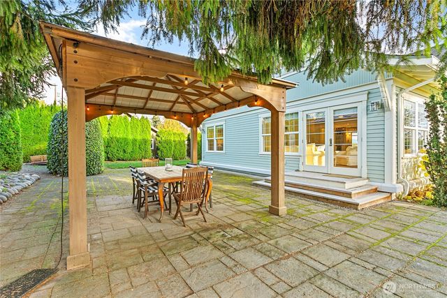 607 E Front Street, Lynden, WA 98264