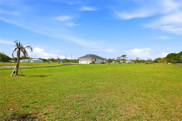 10080 WAUCHULA ROAD, Myakka City, FL 34251