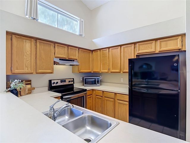 28726 CREEKWOOD DRIVE, Wesley Chapel, FL 33545