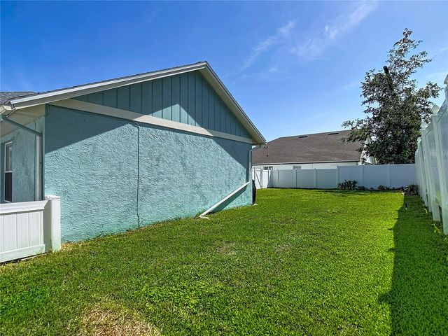 28726 CREEKWOOD DRIVE, Wesley Chapel, FL 33545