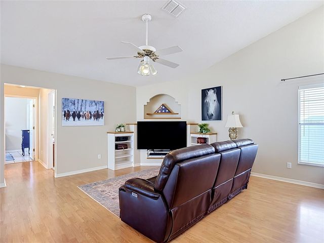 28726 CREEKWOOD DRIVE, Wesley Chapel, FL 33545