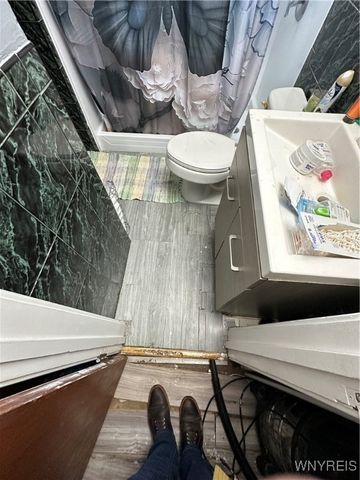 40 Lucille Drive, Cheektowaga, NY 14225