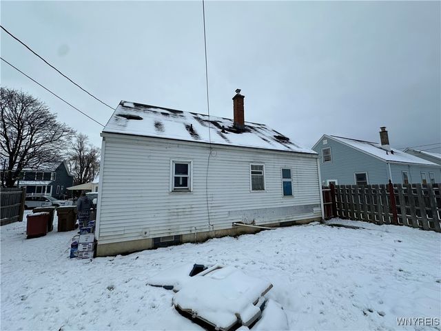 40 Lucille Drive, Cheektowaga, NY 14225