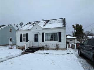 40 Lucille Drive, Cheektowaga, NY 14225