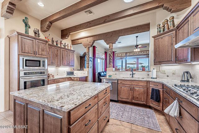 1995 S Via Ventana A La Montana, Green Valley, AZ 85622