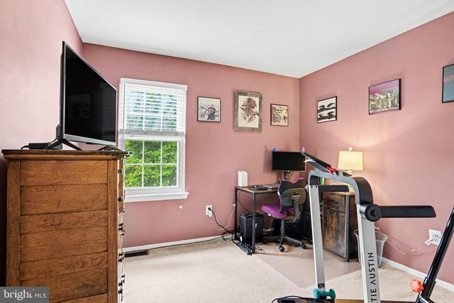 300 LOPAX RD, Harrisburg, PA 17112