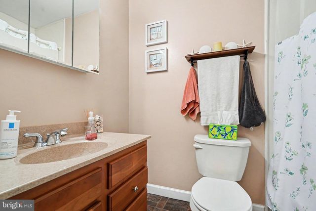 300 LOPAX RD, Harrisburg, PA 17112