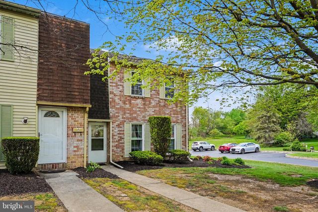 300 LOPAX RD, Harrisburg, PA 17112