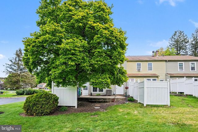 300 LOPAX RD, Harrisburg, PA 17112