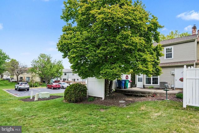 300 LOPAX RD, Harrisburg, PA 17112