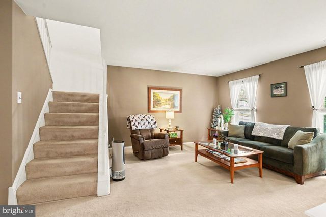 300 LOPAX RD, Harrisburg, PA 17112