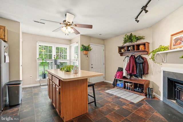 300 LOPAX RD, Harrisburg, PA 17112