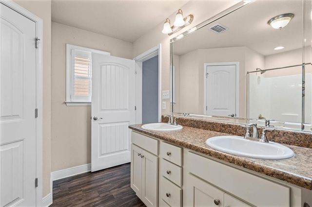 2124 Edison Drive, Semmes, AL 36575