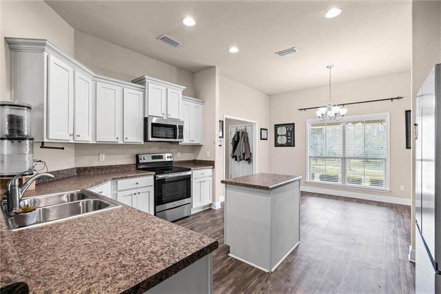 2124 Edison Drive, Semmes, AL 36575