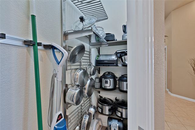 1308 Parkside Drive, Mansfield, TX 76063