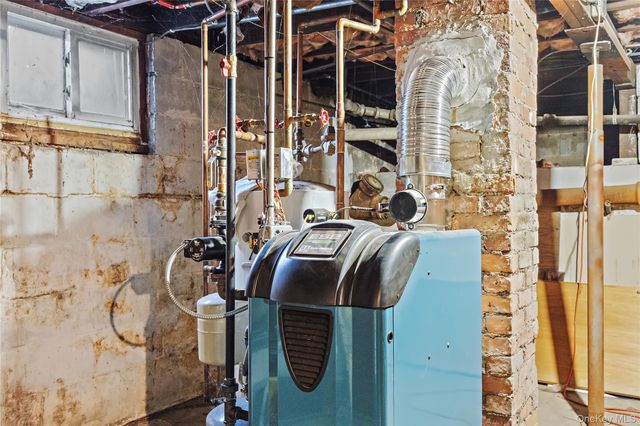 708 Prospect Place, Bellmore, NY 11710