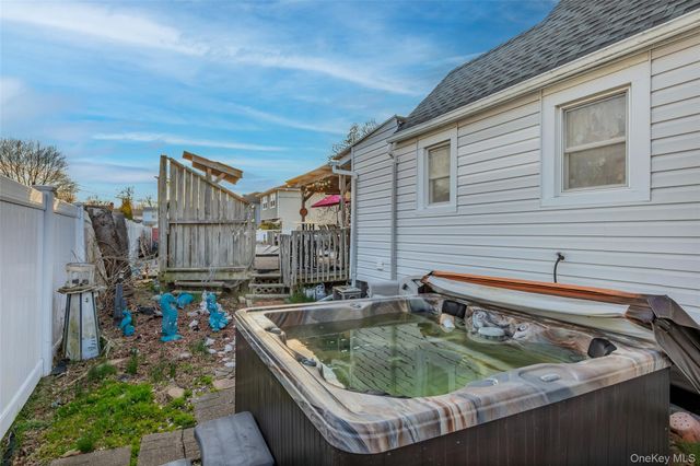 708 Prospect Place, Bellmore, NY 11710