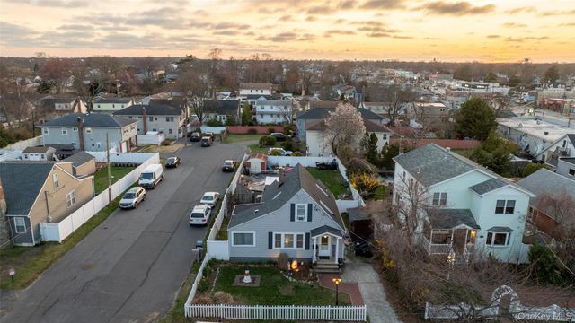 708 Prospect Place, Bellmore, NY 11710