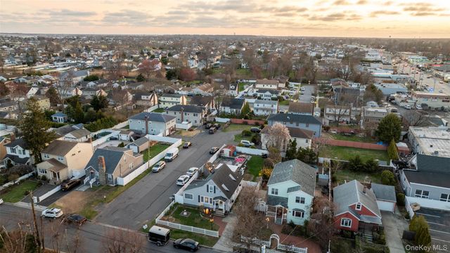 708 Prospect Place, Bellmore, NY 11710