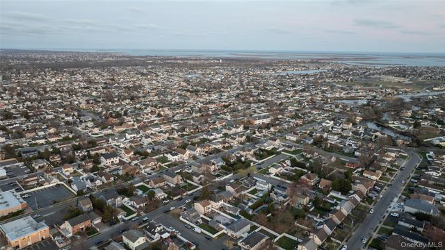 708 Prospect Place, Bellmore, NY 11710