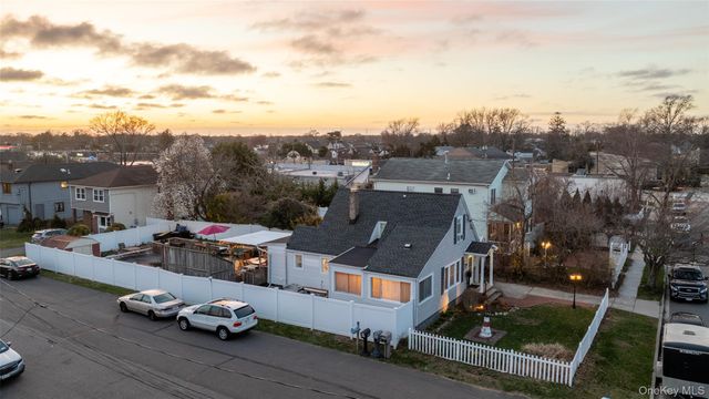 708 Prospect Place, Bellmore, NY 11710