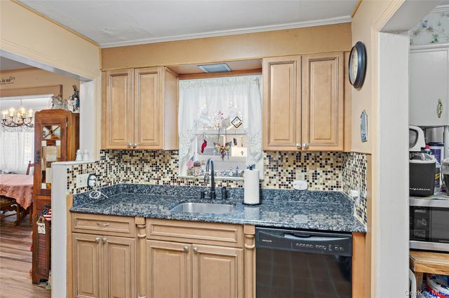 708 Prospect Place, Bellmore, NY 11710