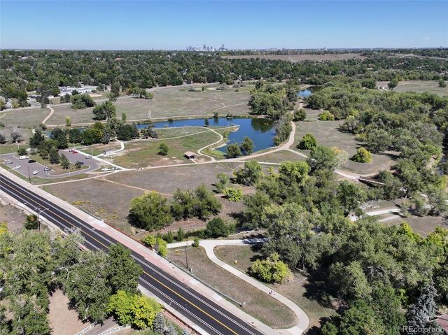 8855 W Bear Creek Drive, Lakewood, CO 80227