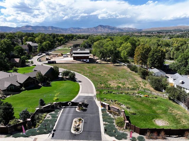 8855 W Bear Creek Drive, Lakewood, CO 80227
