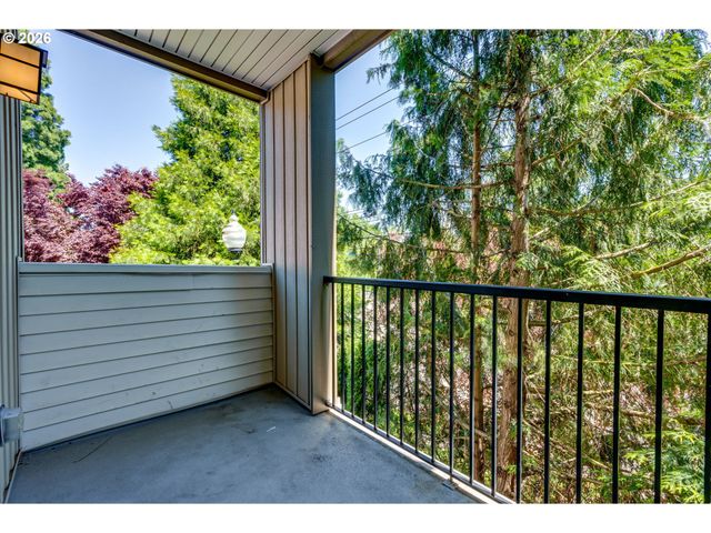 10834 Ne HOLLY St 201, Hillsboro, OR 97006