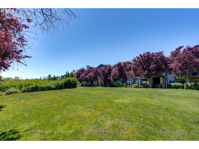 10834 Ne HOLLY St 201, Hillsboro, OR 97006