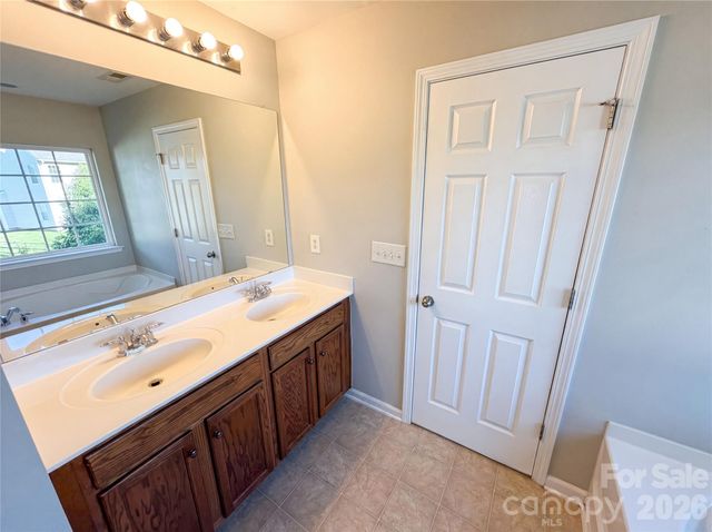 2007 Turtle Point Road, Charlotte, NC 28262