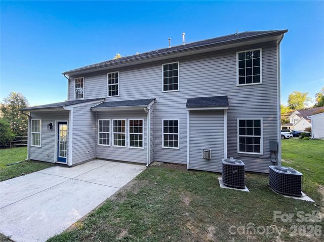 2007 Turtle Point Road, Charlotte, NC 28262