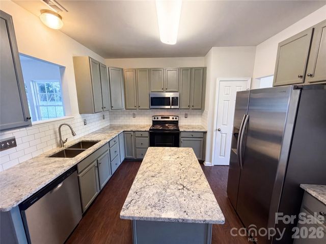 2007 Turtle Point Road, Charlotte, NC 28262