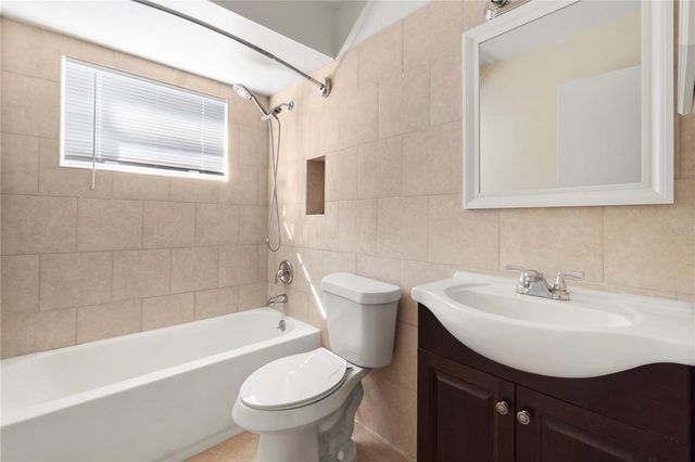 621 ASHBERRY LANE, Altamonte Springs, FL 32714