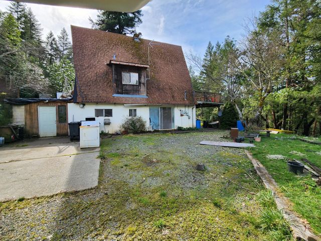 2751 Caves Highway, Cave Junction, OR 97523