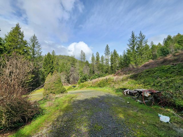 2751 Caves Highway, Cave Junction, OR 97523