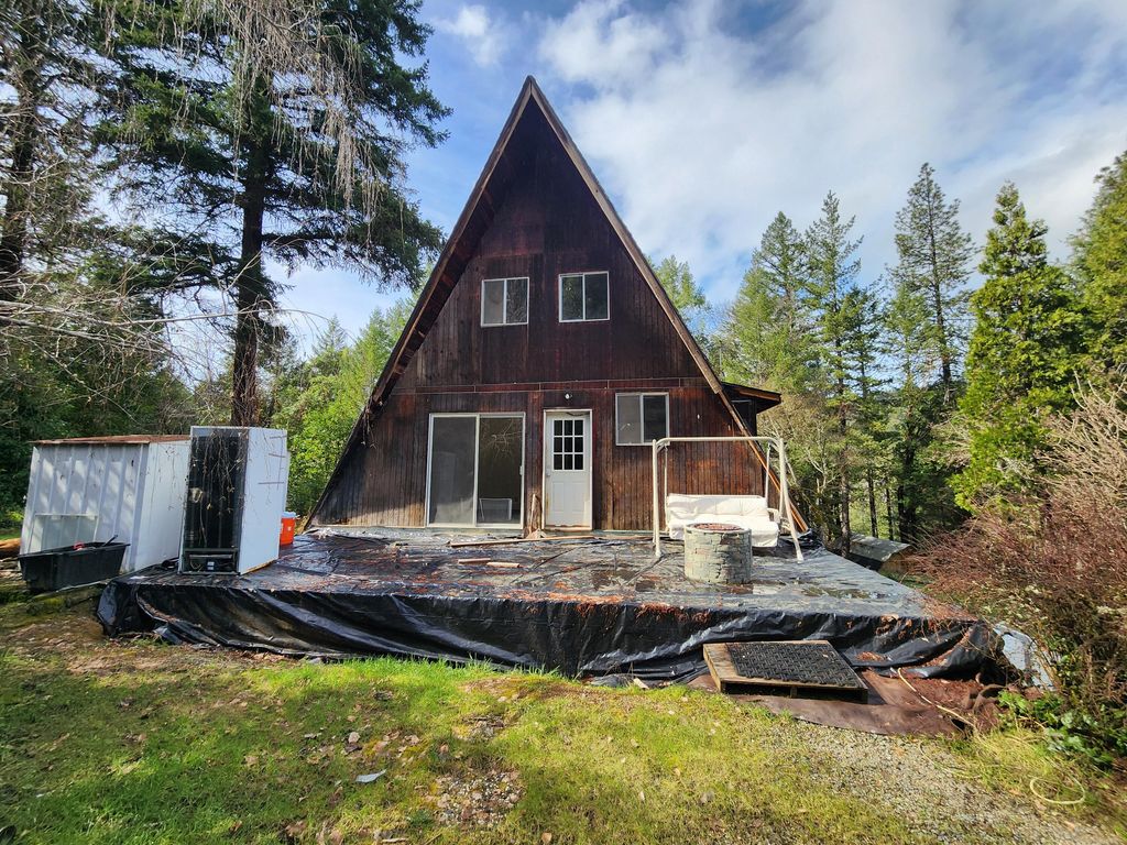 2751 Caves Highway, Cave Junction, OR 97523