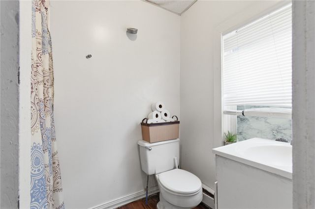 880 Douglas Avenue, Providence, RI 02908