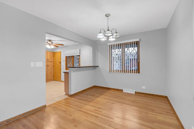 650 Patricia Lane, Des Plaines, IL 60016