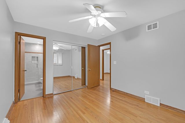 650 Patricia Lane, Des Plaines, IL 60016