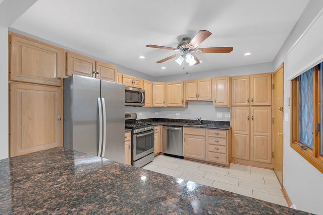 650 Patricia Lane, Des Plaines, IL 60016