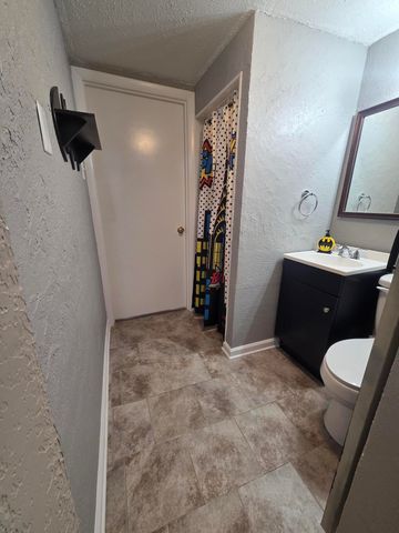 512 Crofton DR, Vinton, VA 24179