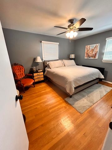 5335 Cave Spring LN, Roanoke, VA 24018