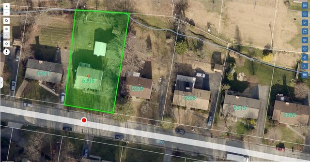 5335 Cave Spring LN, Roanoke, VA 24018