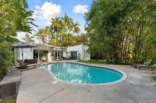 11400 Griffing Blvd, Biscayne Park, FL 33161