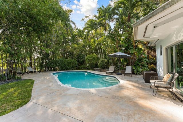 11400 Griffing Blvd, Biscayne Park, FL 33161